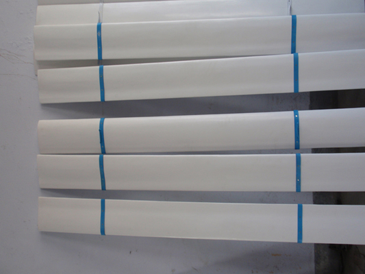 Blades d'éoliennes verticales renforcées de fibres de verre Technologie avancée pour une production d'énergie optimale