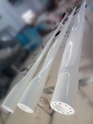 500 Kilogrammes Pales d'éolienne en PRF (plastique renforcé de fibres) de type à pales torsadées