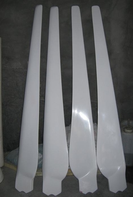 Technologie de stratification manuelle des pales d'éoliennes en fibre de verre, type de pale torsadée, selon vos exigences