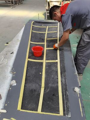 Modèle de pare-chocs automobile en fibre de verre modifié sur mesure